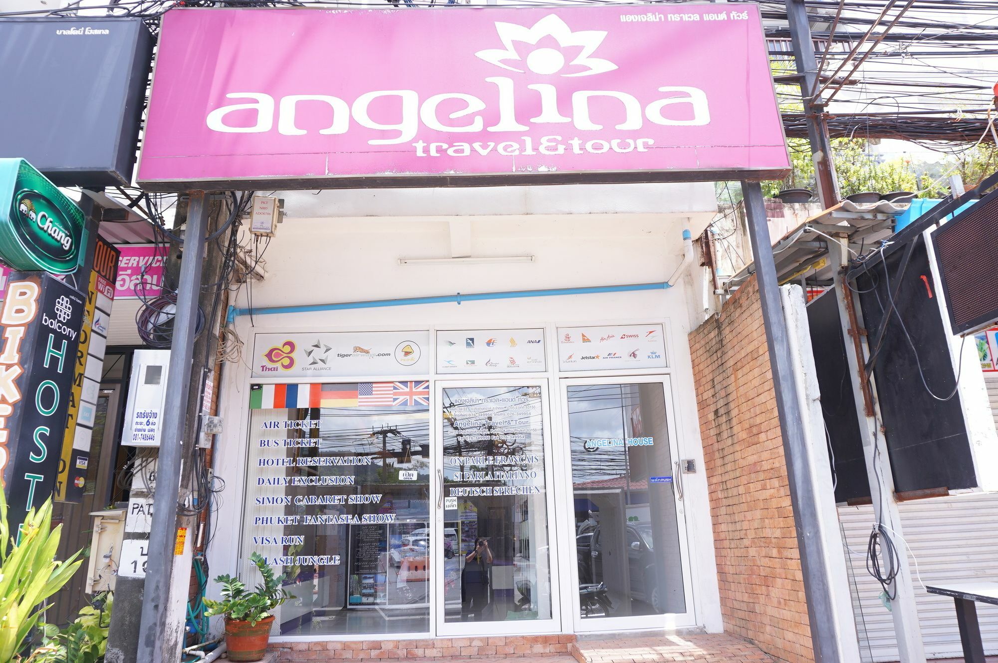Angelina Guesthouse Patong Esterno foto